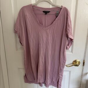 Banana Republic Mauve V-Neck Tee